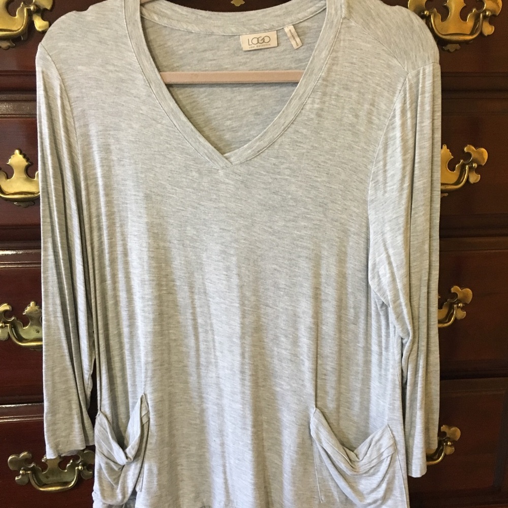 LOGO Lori Goldstein Large Gray Top Shirt